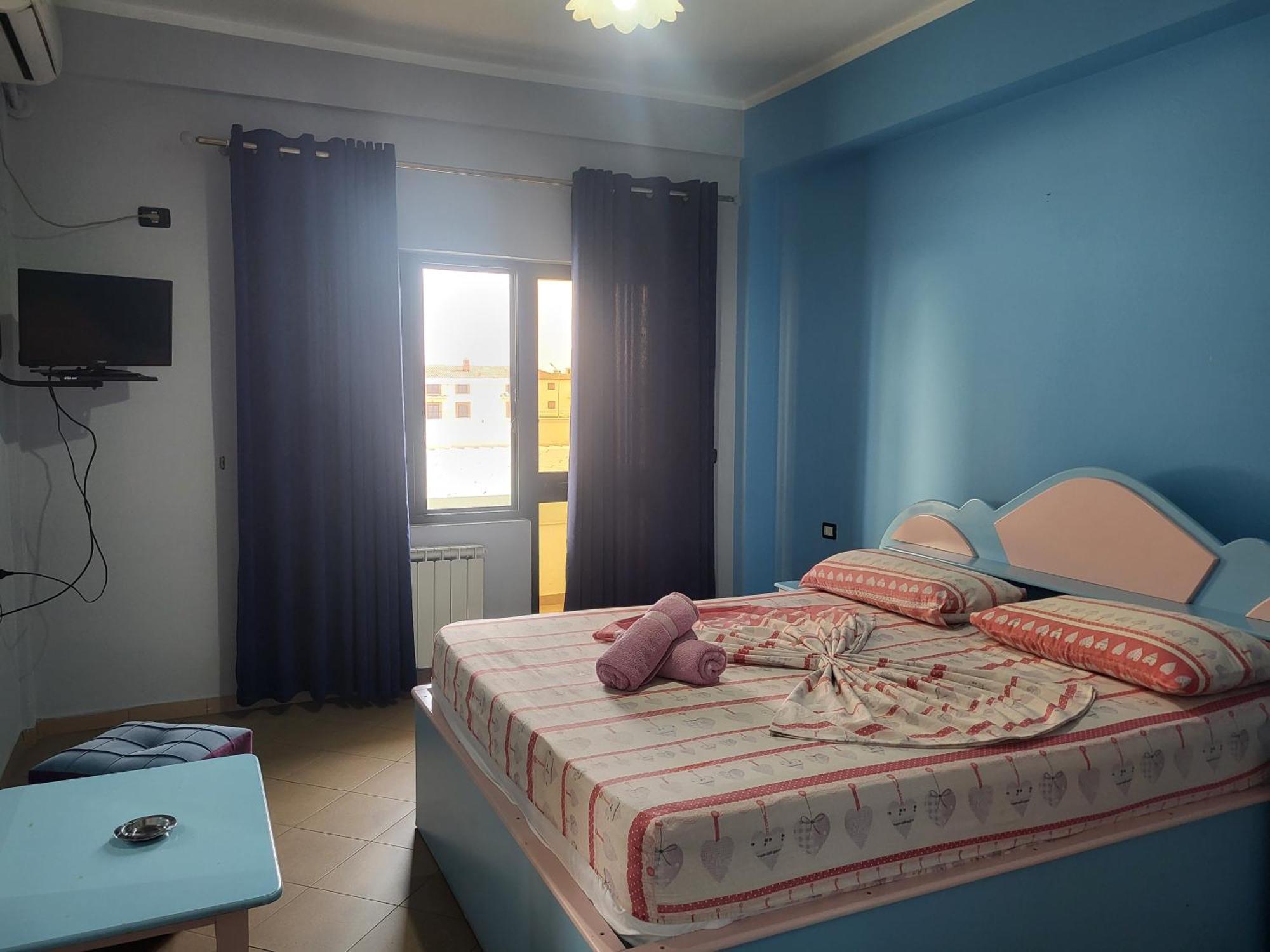 Hotel Europa Лежа Экстерьер фото